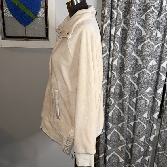 Athleta Super Plush Recover Cozy Snap Front Sweatshirt - Picture 3 of 8